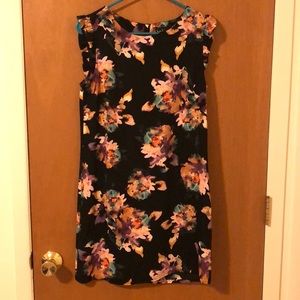 Floral short sleeve dress